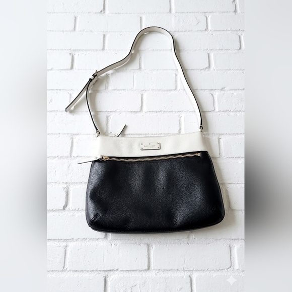 kate spade Handbags - Kate Spade Grove Street Rima Crossbody Two-Tone Black and Cream Bag